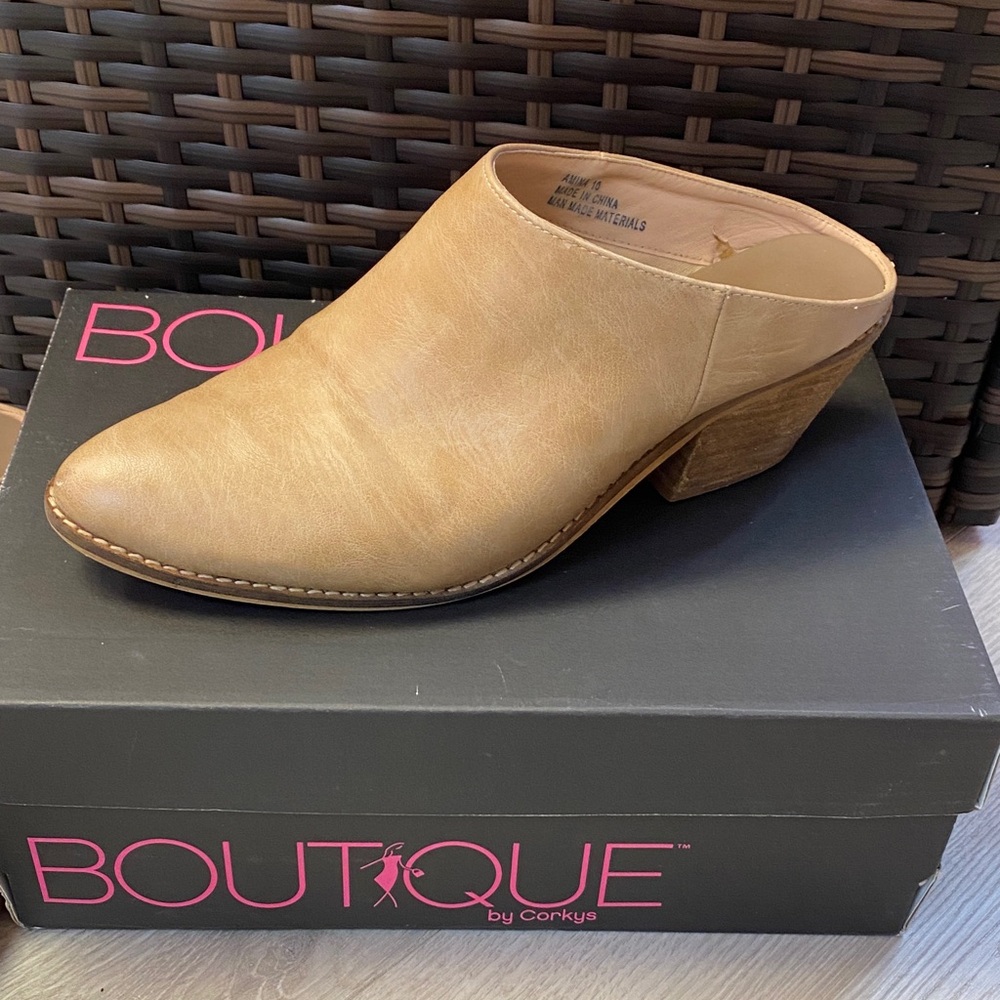 Boutique by Corkys Tan Women's Mules